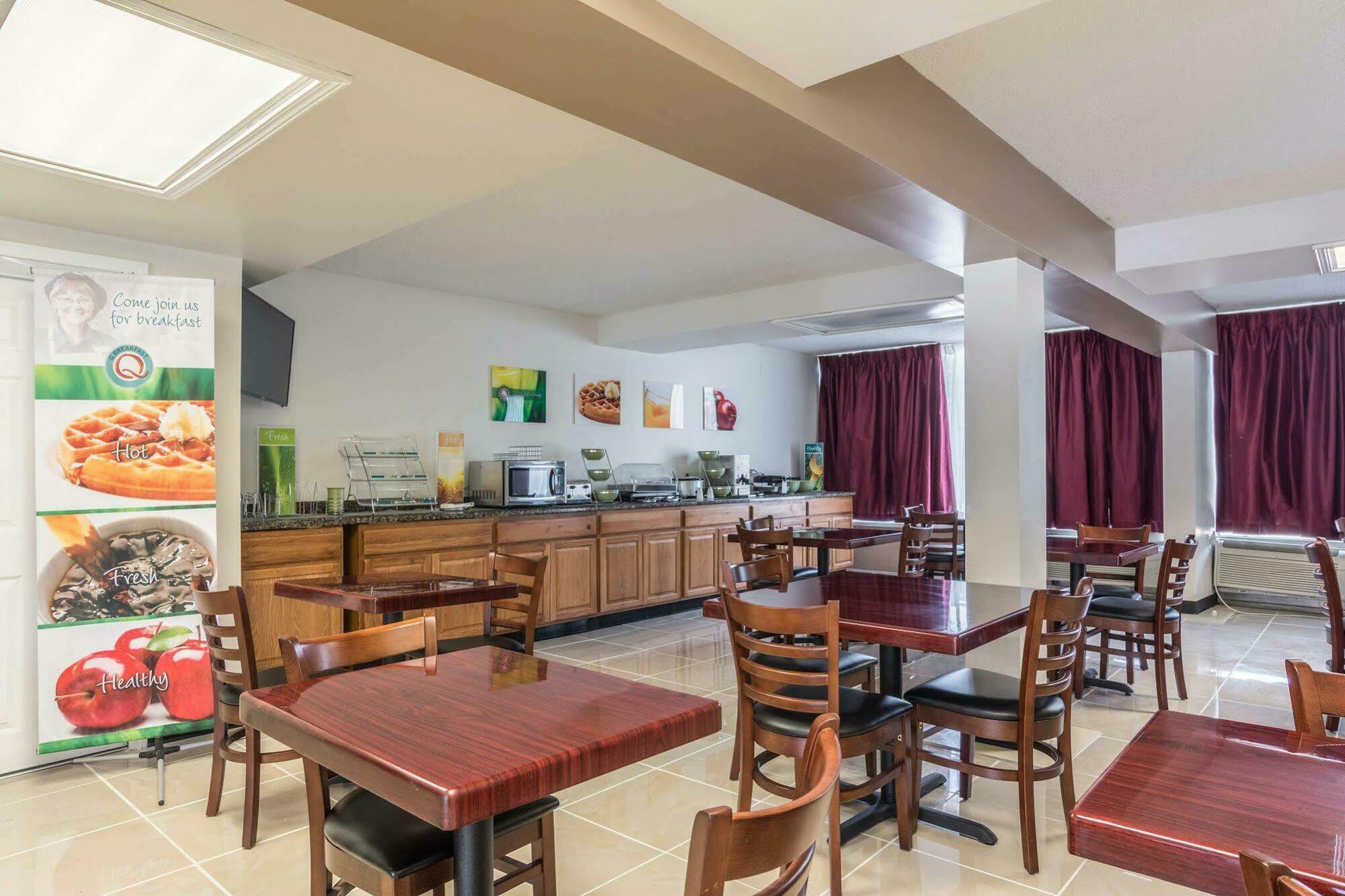 Days Inn By Wyndham Hartsfield Jackson Atlanta Airport West College Park Екстер'єр фото