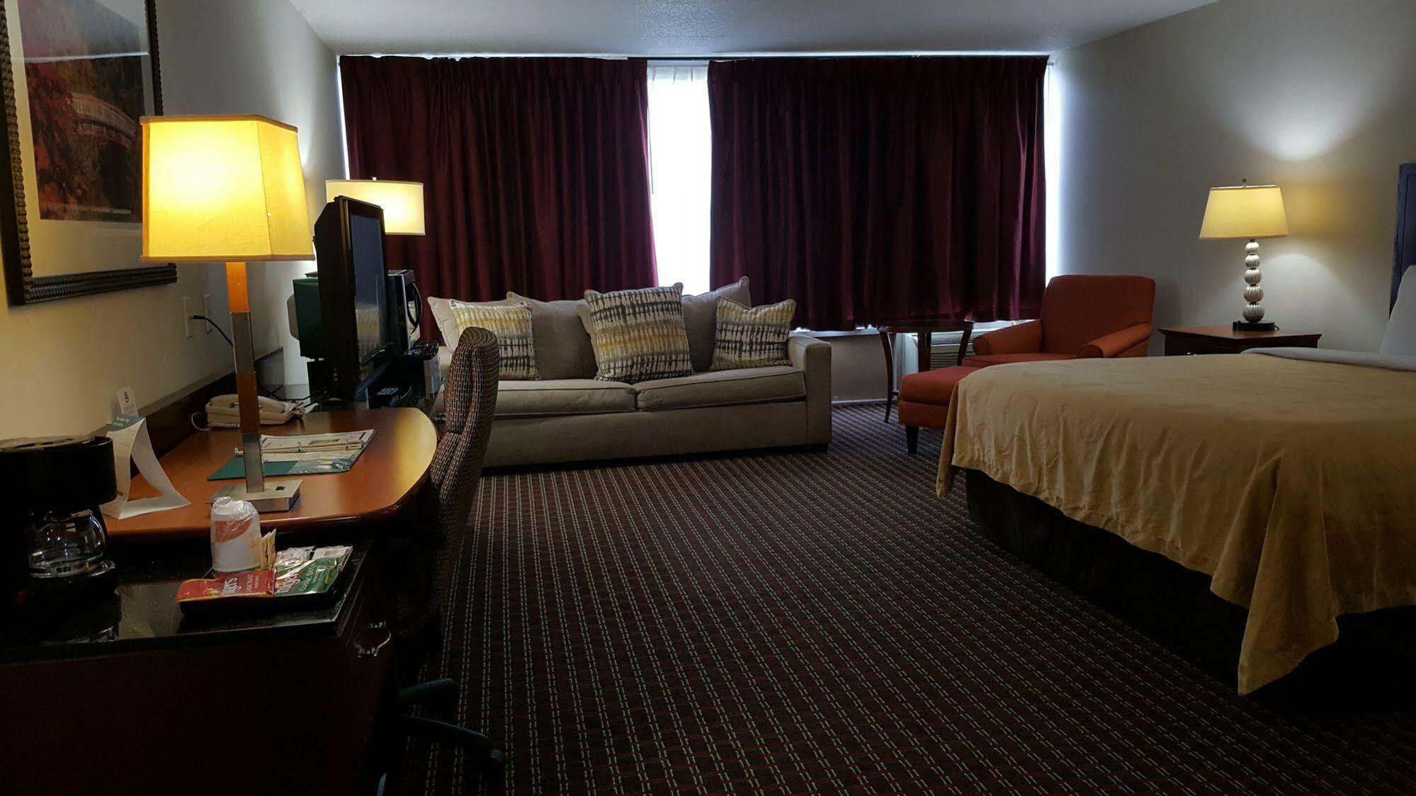 Days Inn By Wyndham Hartsfield Jackson Atlanta Airport West College Park Екстер'єр фото