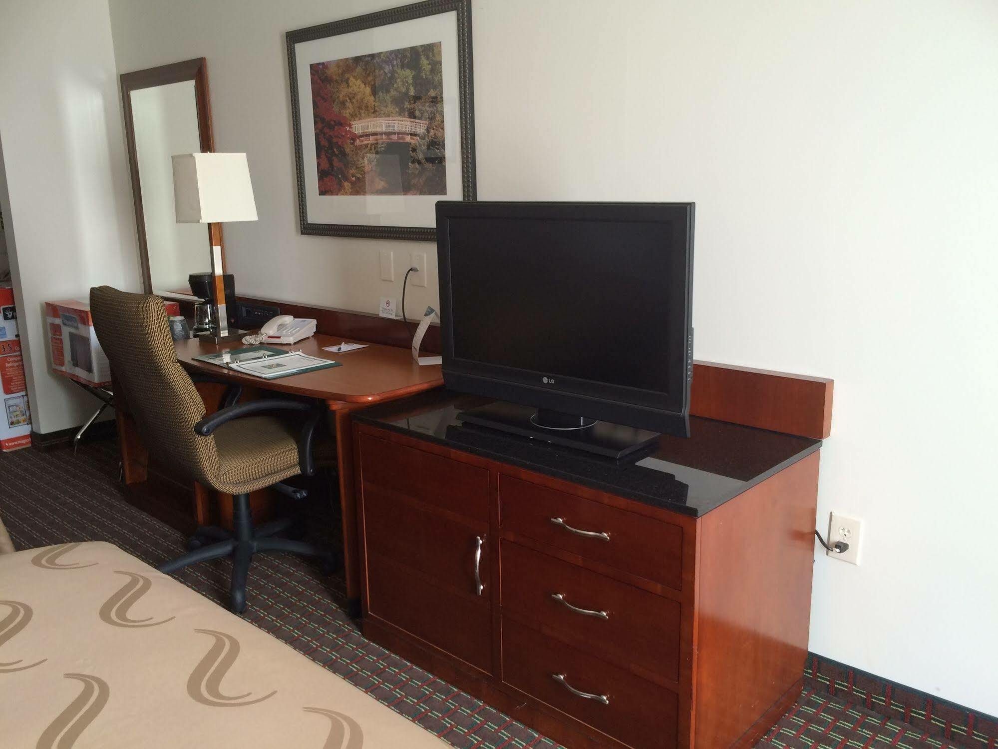 Days Inn By Wyndham Hartsfield Jackson Atlanta Airport West College Park Екстер'єр фото